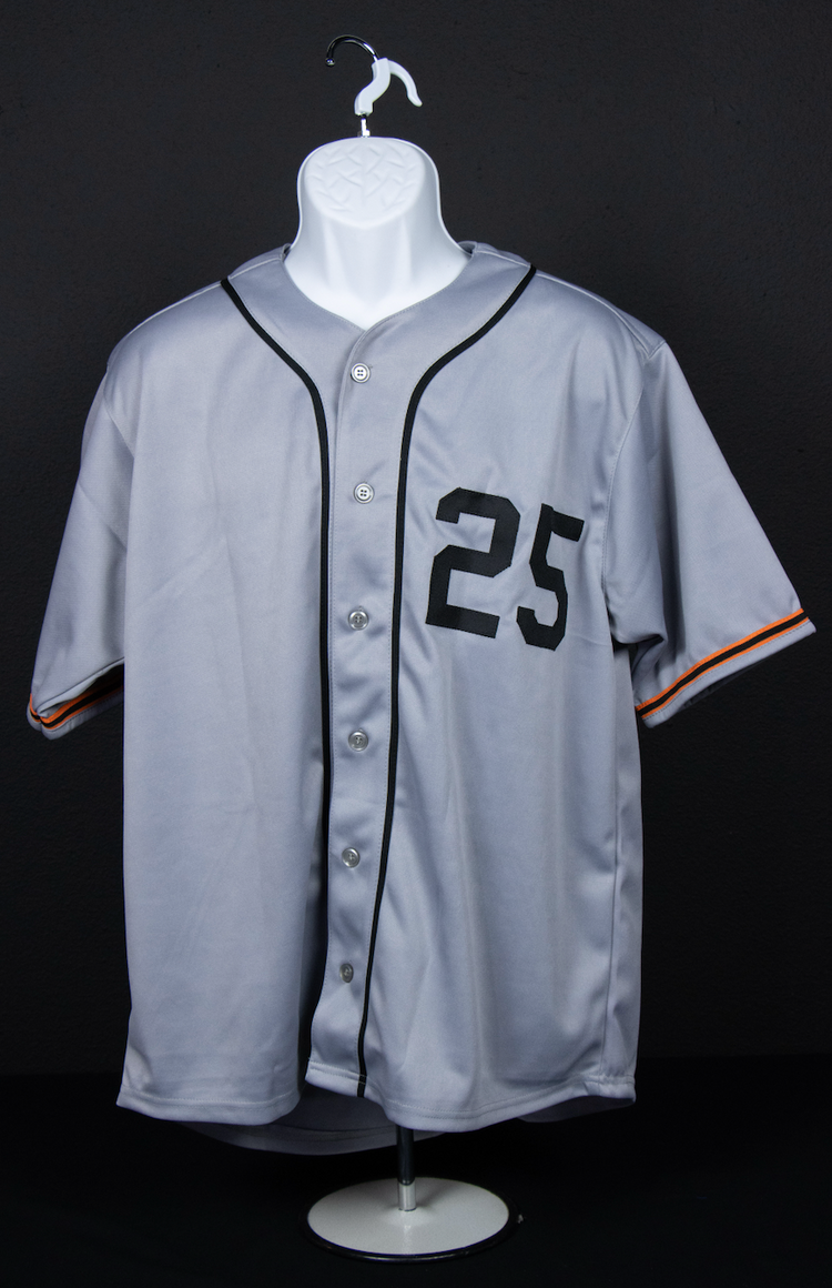 Barry Bonds Signed Jersey – JSA Authenticated