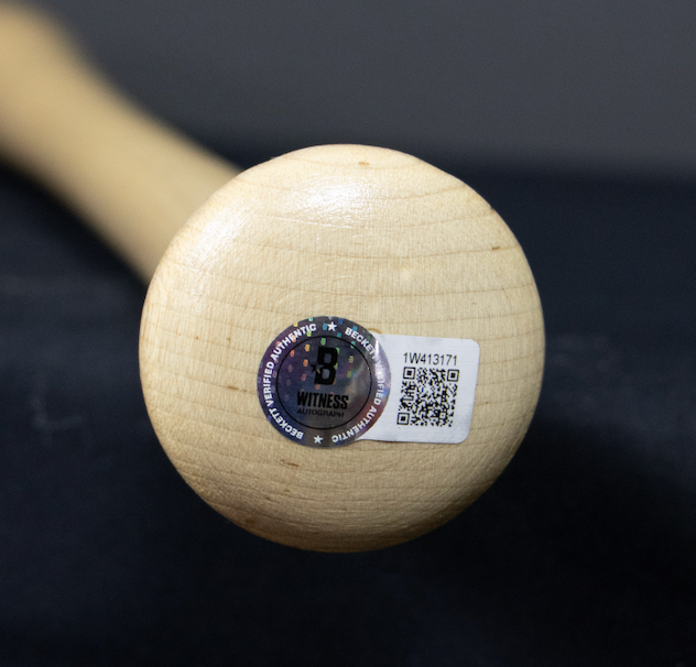 Joendry Vargas Signed Bat (Dodgers Top 10 Prospect) - Beckett Authenticated