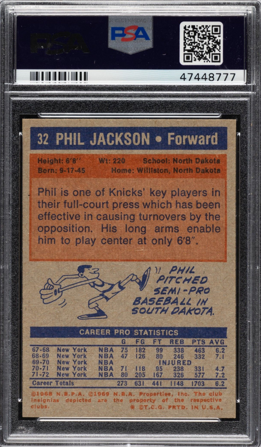 1972 Topps #32 Phil Jackson PSA 8