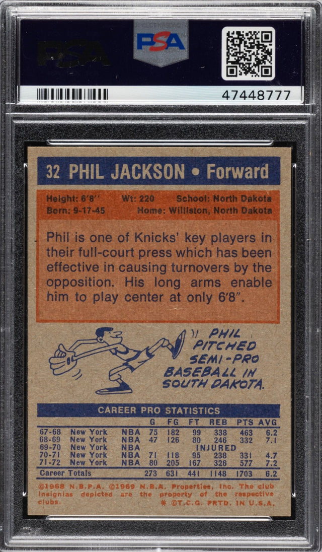 1972 Topps #32 Phil Jackson PSA 8